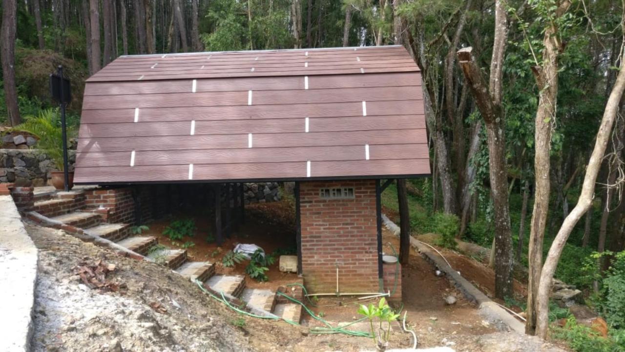 Seribu Batu Songgo Langit Resort & Camp Bantul Exterior photo