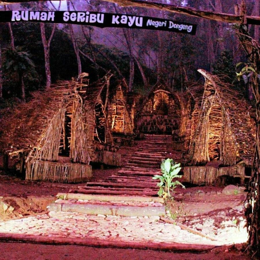 Seribu Batu Songgo Langit Resort & Camp Bantul Exterior photo